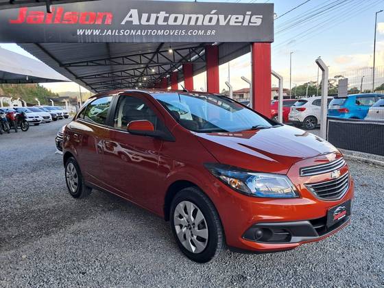 CHEVROLET ONIX 1.4 MPFI LT 8V FLEX 4P MANUAL CHEVROLET ONIX 1.4 MPFI LT 8V FLEX 4P MANUAL